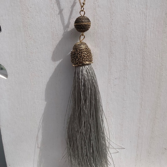 Tassel Necklace Gray and Goldtone 32” long dainty chain - Picture 3 of 6